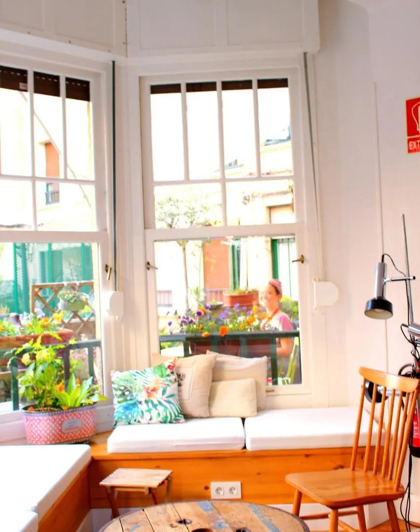 Aloha Hostel Pamplona 0*,